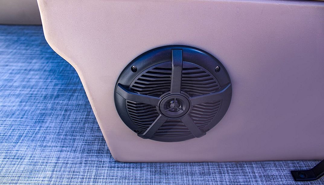 2026 Lowe Boats LF 194 Black Metallic Fence