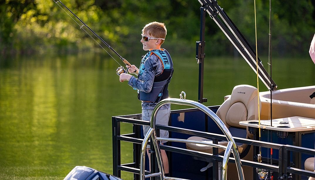 2026 Lowe Boats LF 232 White Metallic Fence