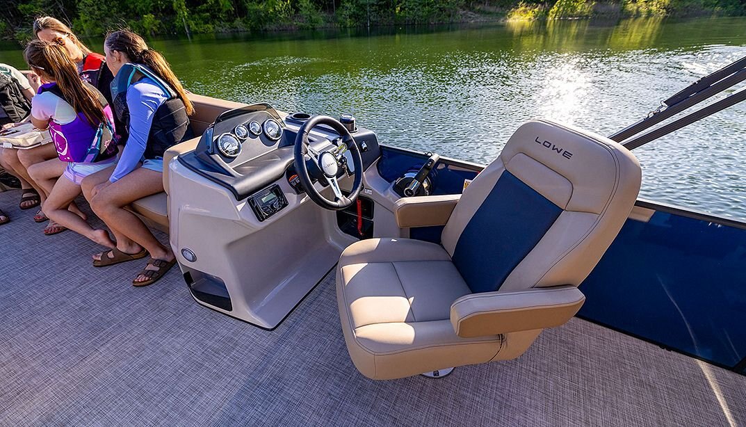 2026 Lowe Boats LF 232 Wineberry Metallic Fence