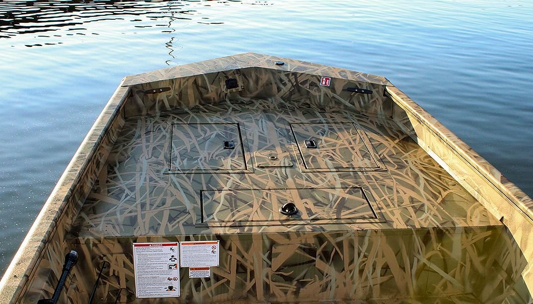 2026 Lowe Boats RX 1860DT Camouflage Mossy Oak® Shadow Grass Blades