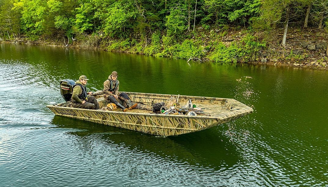 2026 Lowe Boats RX 1860DT Camouflage Mossy Oak® Bottomland