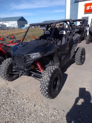 2015 Polaris RZR XP 1000