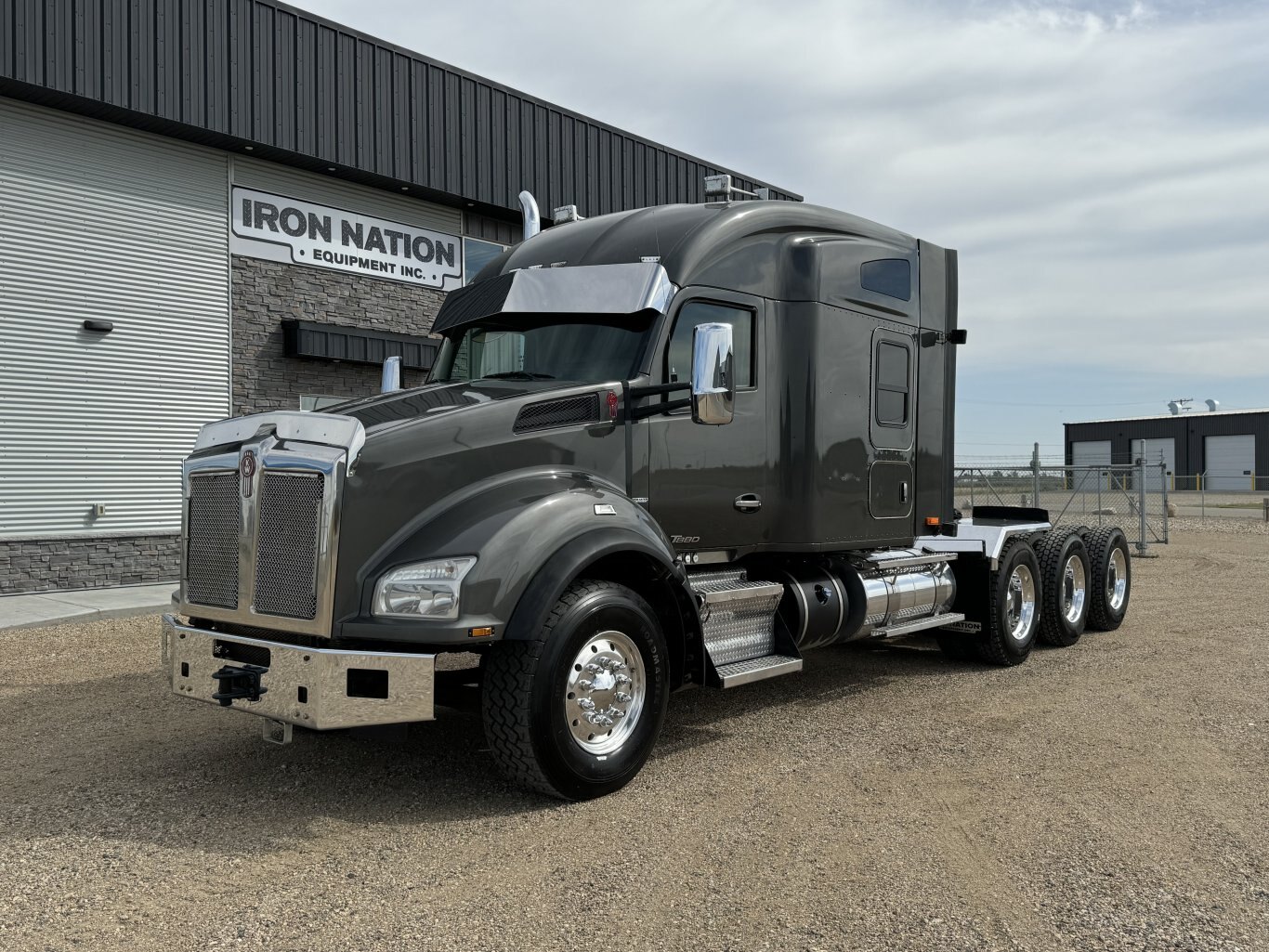 2020 Kenworth T880 Tri Drive