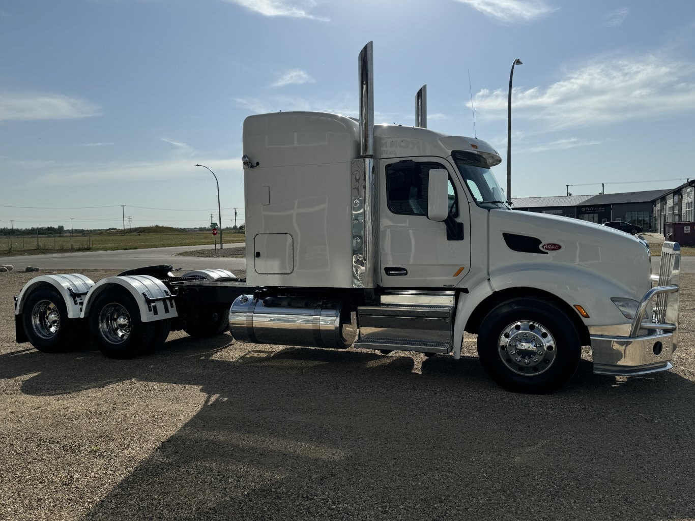 2020 Peterbilt 579 *Warranty Remaining*