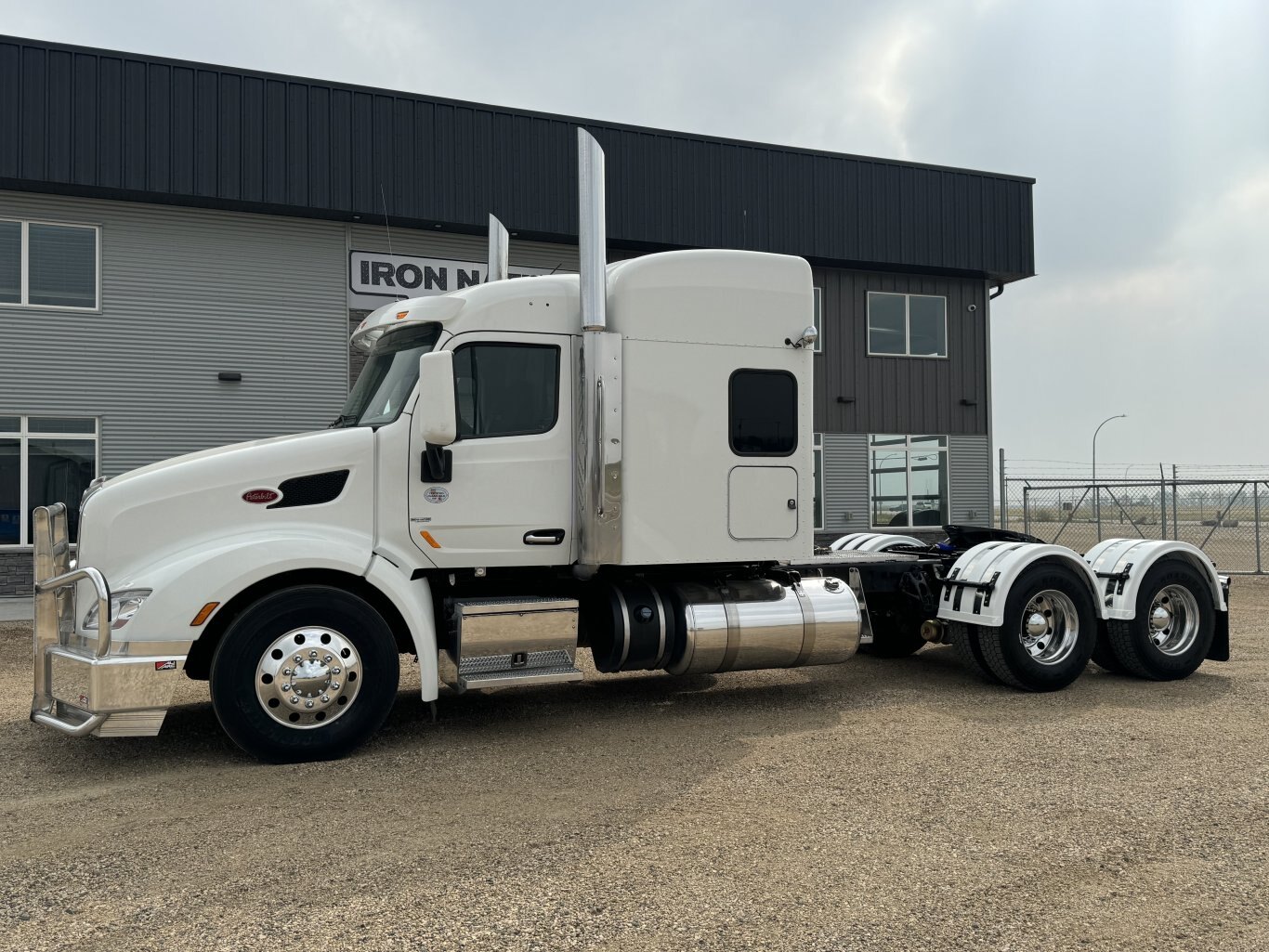 2020 Peterbilt 579 **Warranty Remaining**