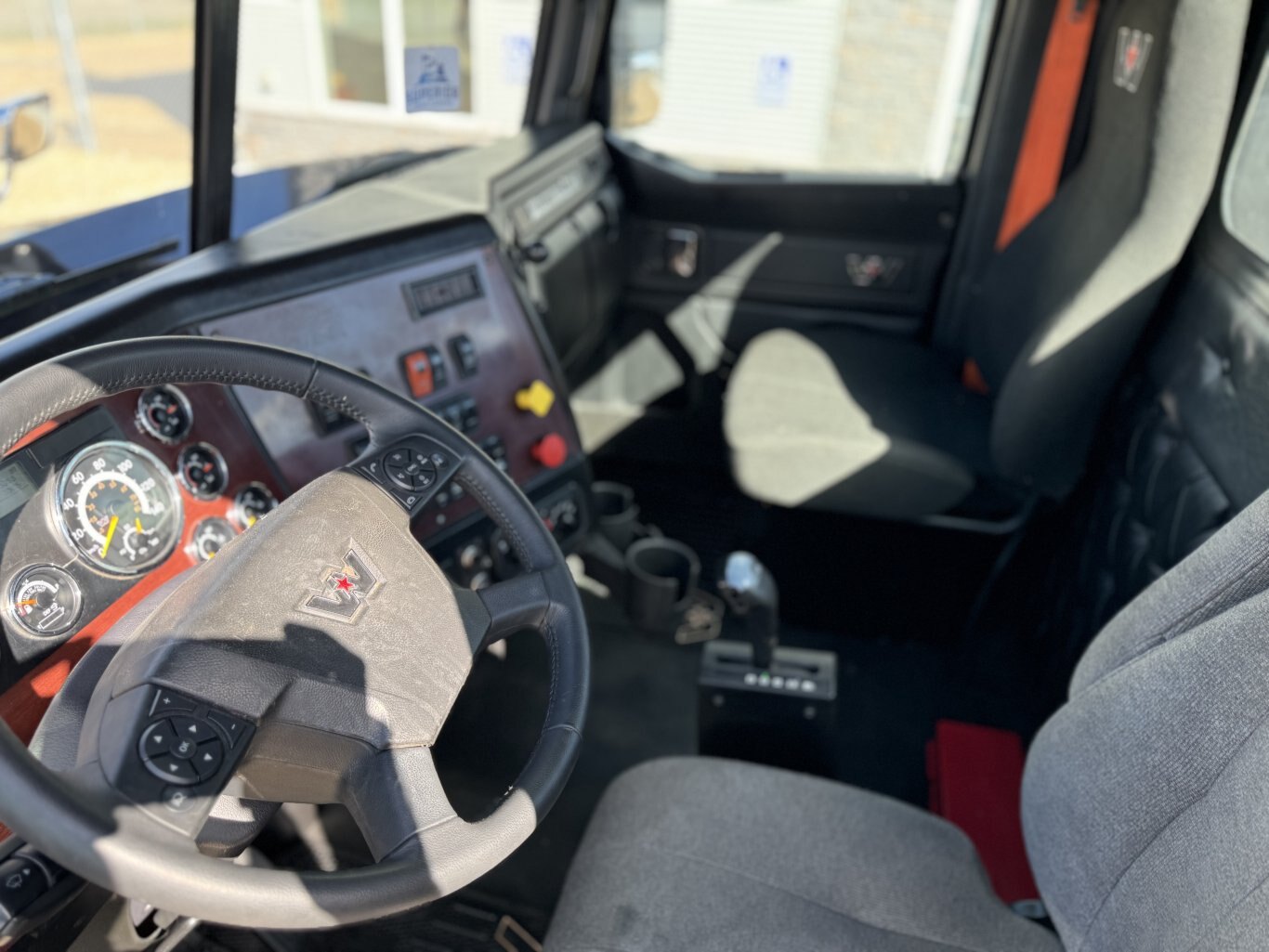 2020 Western Star 5700 XE **Heavy Spec**