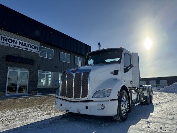 2018 Peterbilt 579 - New Rebuilt Engine - Cummins Heavy Spec