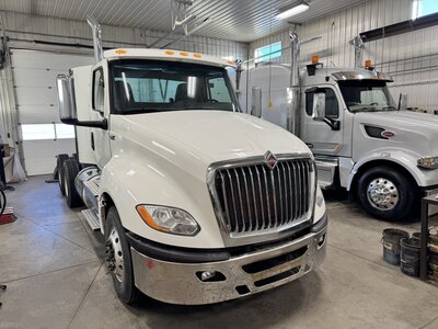 2020 International LT625 **Heavy Spec Cummins Power Manual With Only 289772 Km