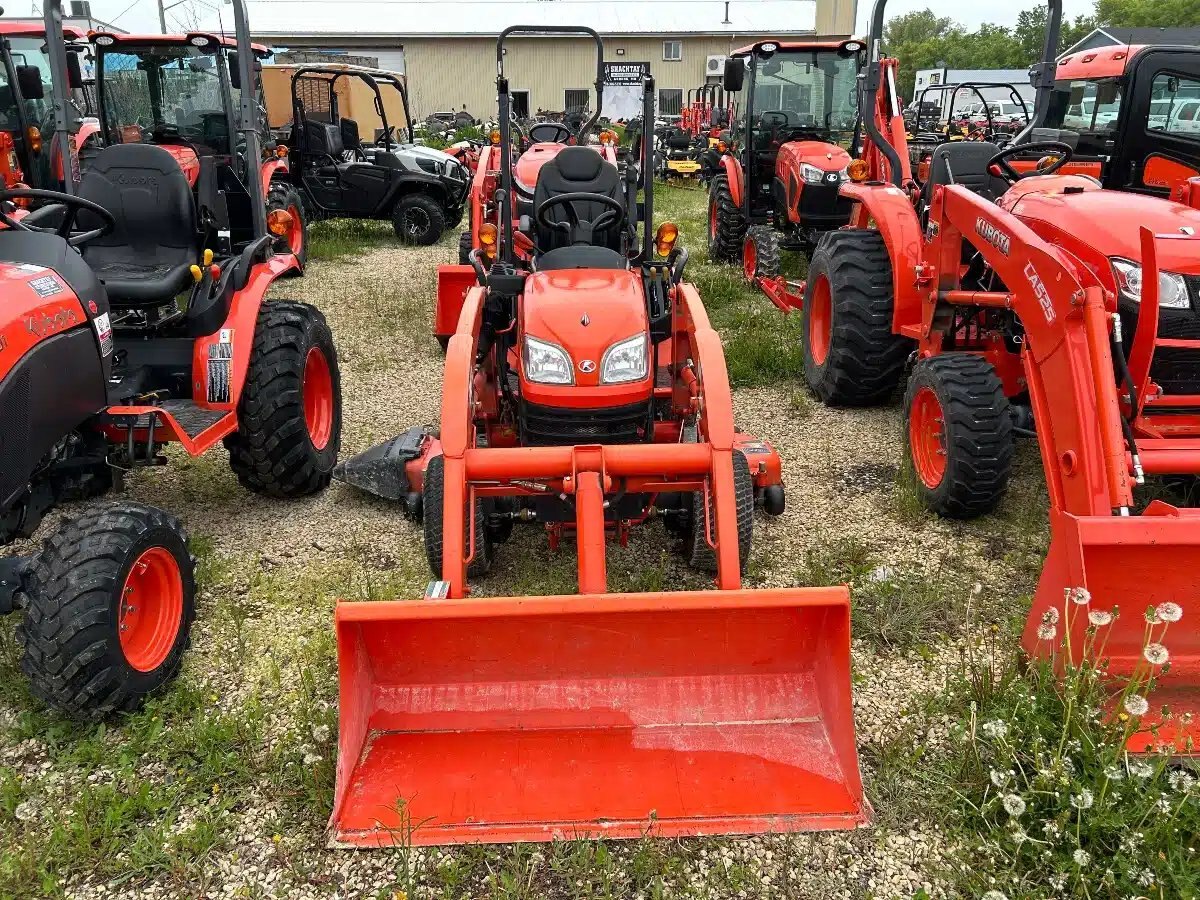 2016 Kubota BX2370 1