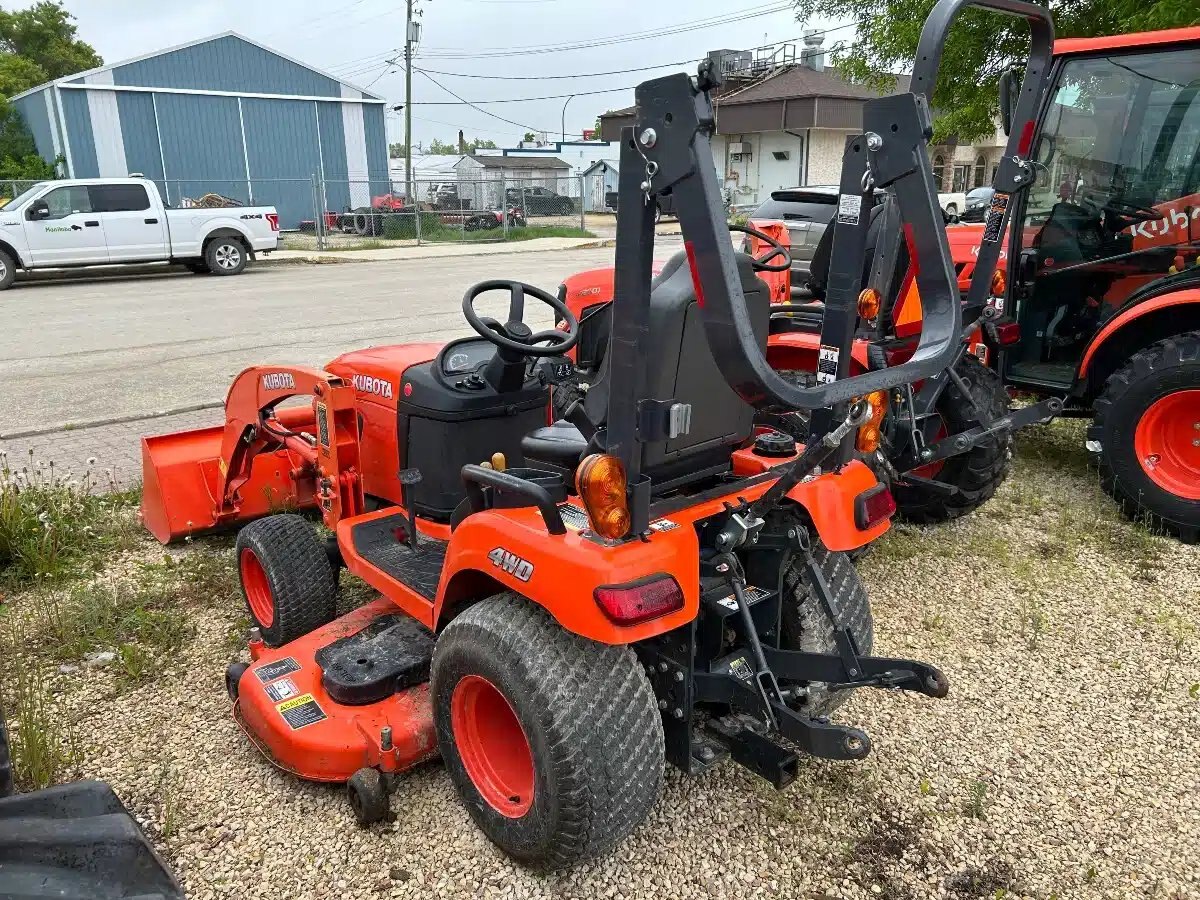 2016 Kubota BX2370 1