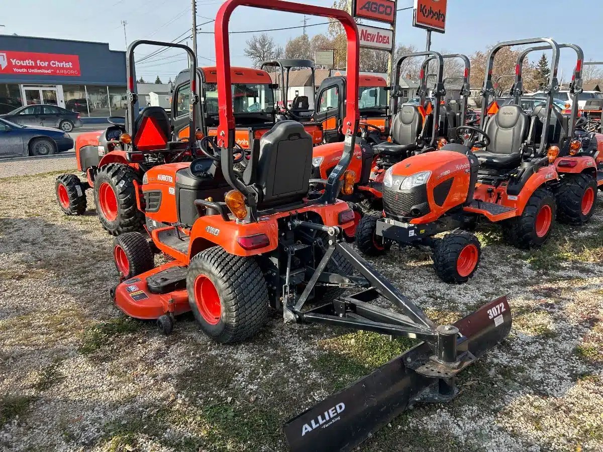 2014 Kubota BX2370 1