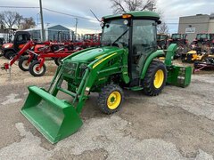 2015 John Deere 3033R