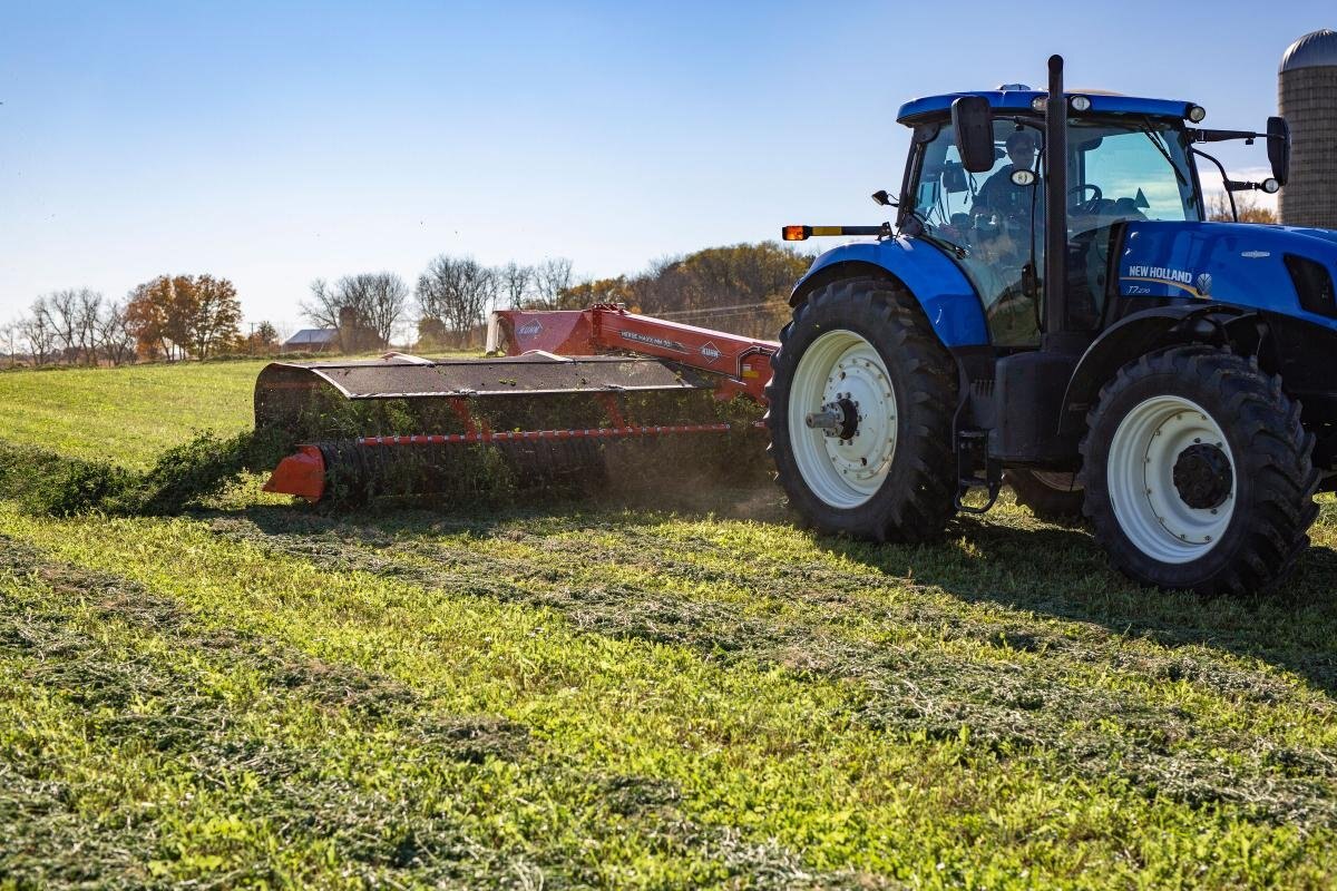 Kuhn MM 890