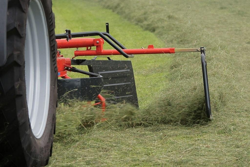 Kuhn HAYBOB 360 TEDDER/RAKE