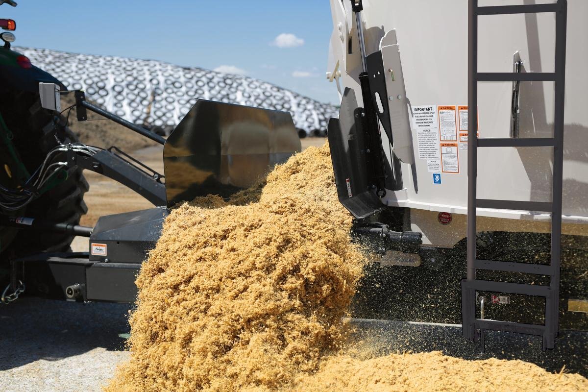 Kuhn VTC 2120 TRAILER (FRONT|SIDE)