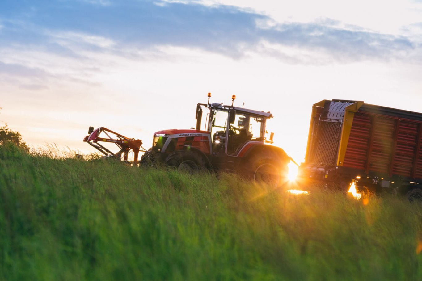 Massey Ferguson MF 8S.305 Series