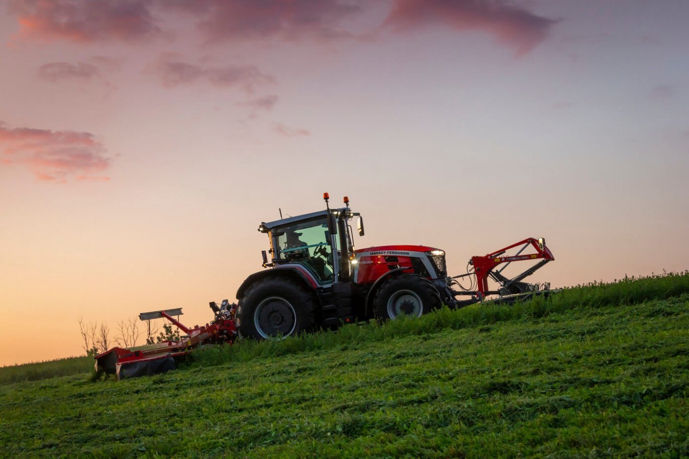 Massey Ferguson MF 8S.305 Series