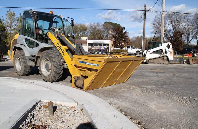 HLA Side Discharge Sand Bucket