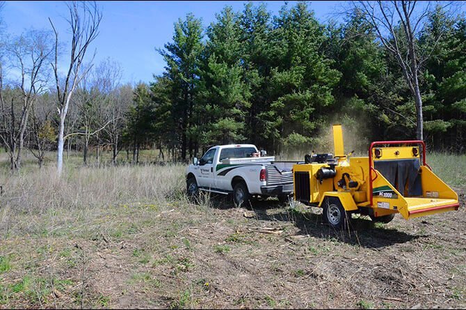 Vermeer BC1000XL GAS BRUSH CHIPPER