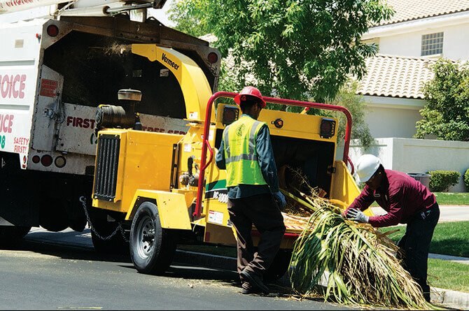 Vermeer BC1000XL GAS BRUSH CHIPPER