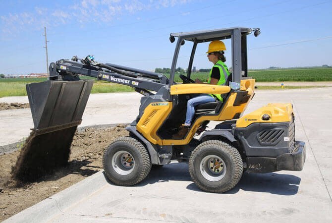 Vermeer ATX720 COMPACT ARTICULATED LOADER