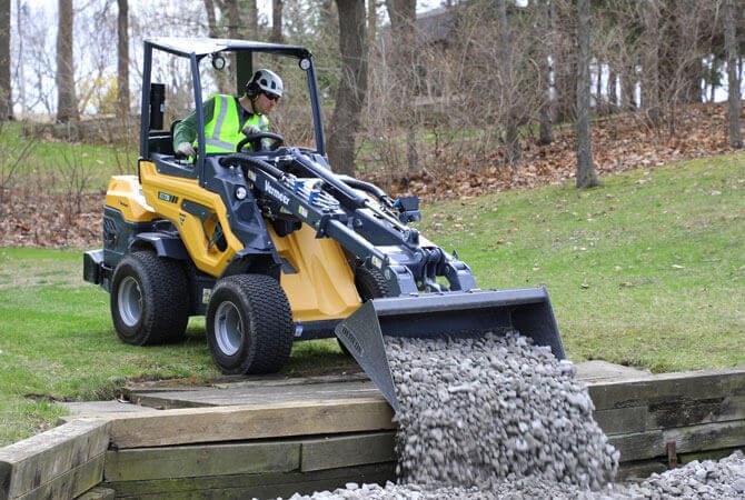 Vermeer ATX720 COMPACT ARTICULATED LOADER