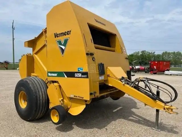 2016 Vermeer 605N