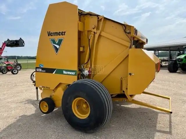 2016 Vermeer 605N