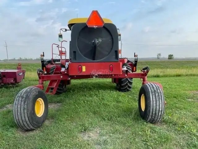 2014 New Holland SPEEDROWER 130