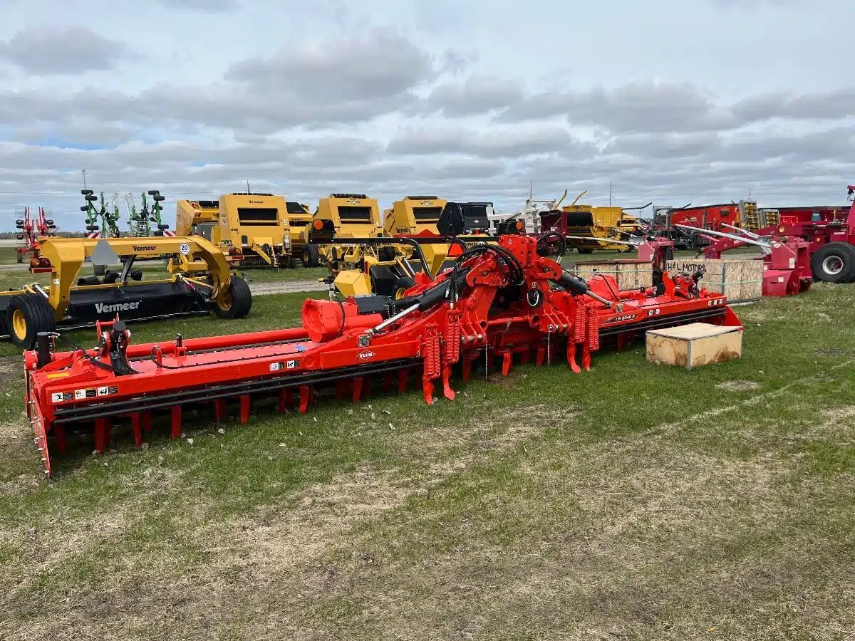 2024 Kuhn HR8040R