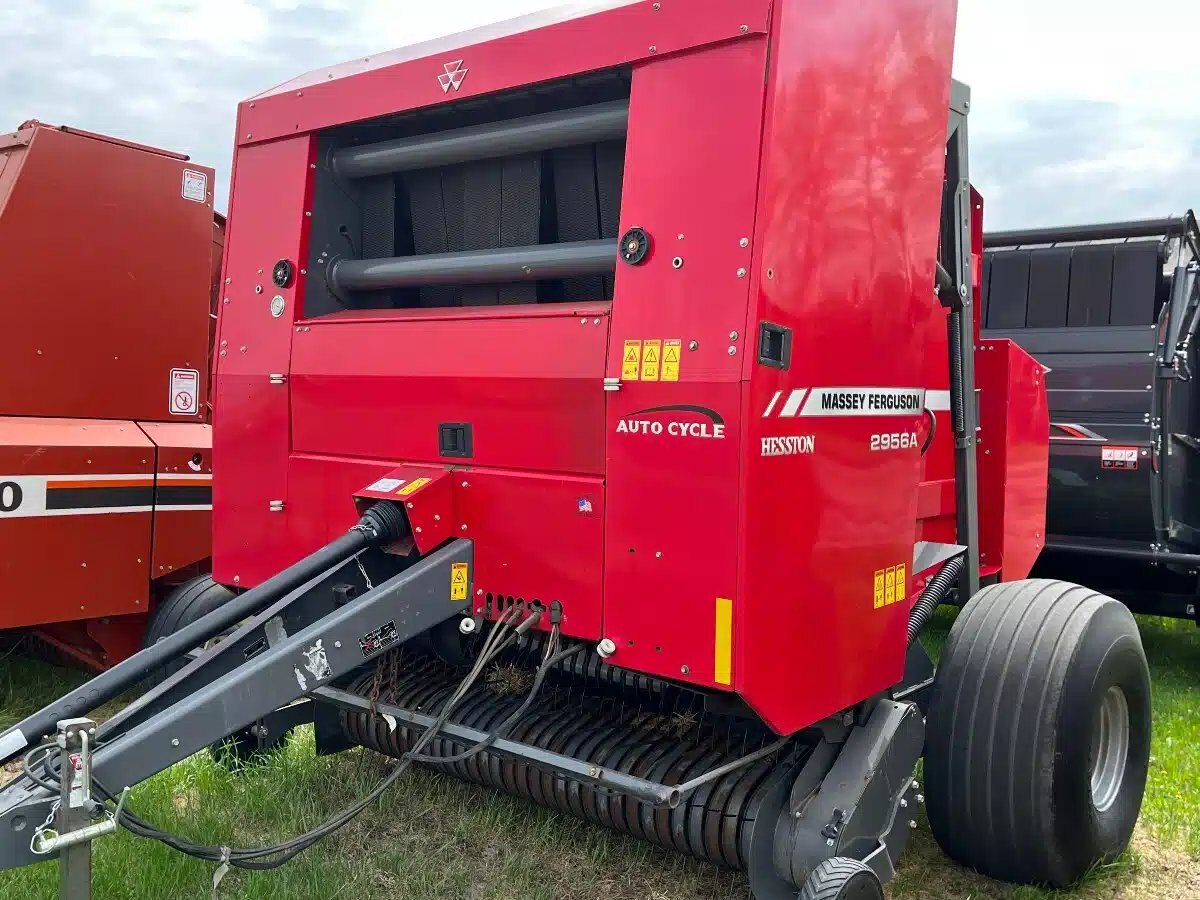 2018 Massey Ferguson 2956A