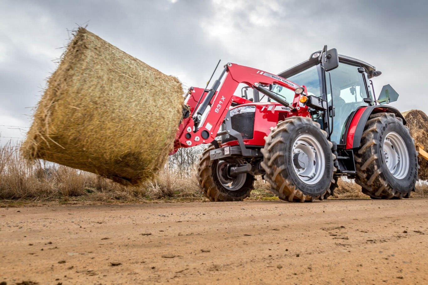 Massey Ferguson MF 4700 Global Series Utility Tractors