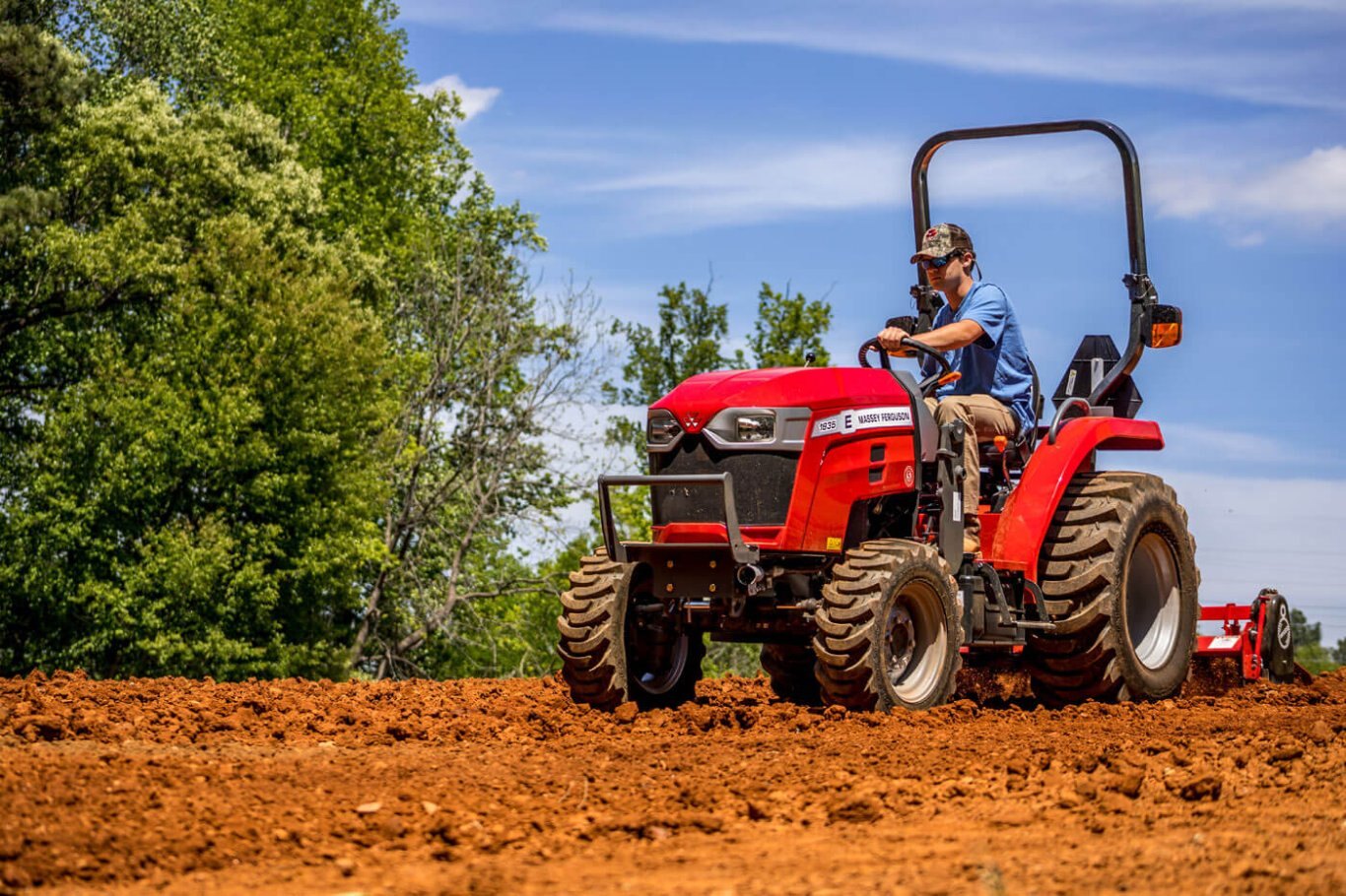 Massey Ferguson MF 1800 E Compact Tractor