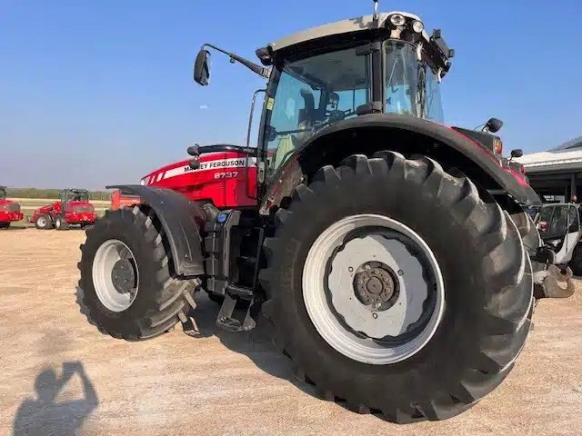 2016 Massey Ferguson 8737 Dyna VT