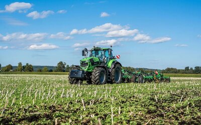 Deutz-Fahr Series 8 TTV