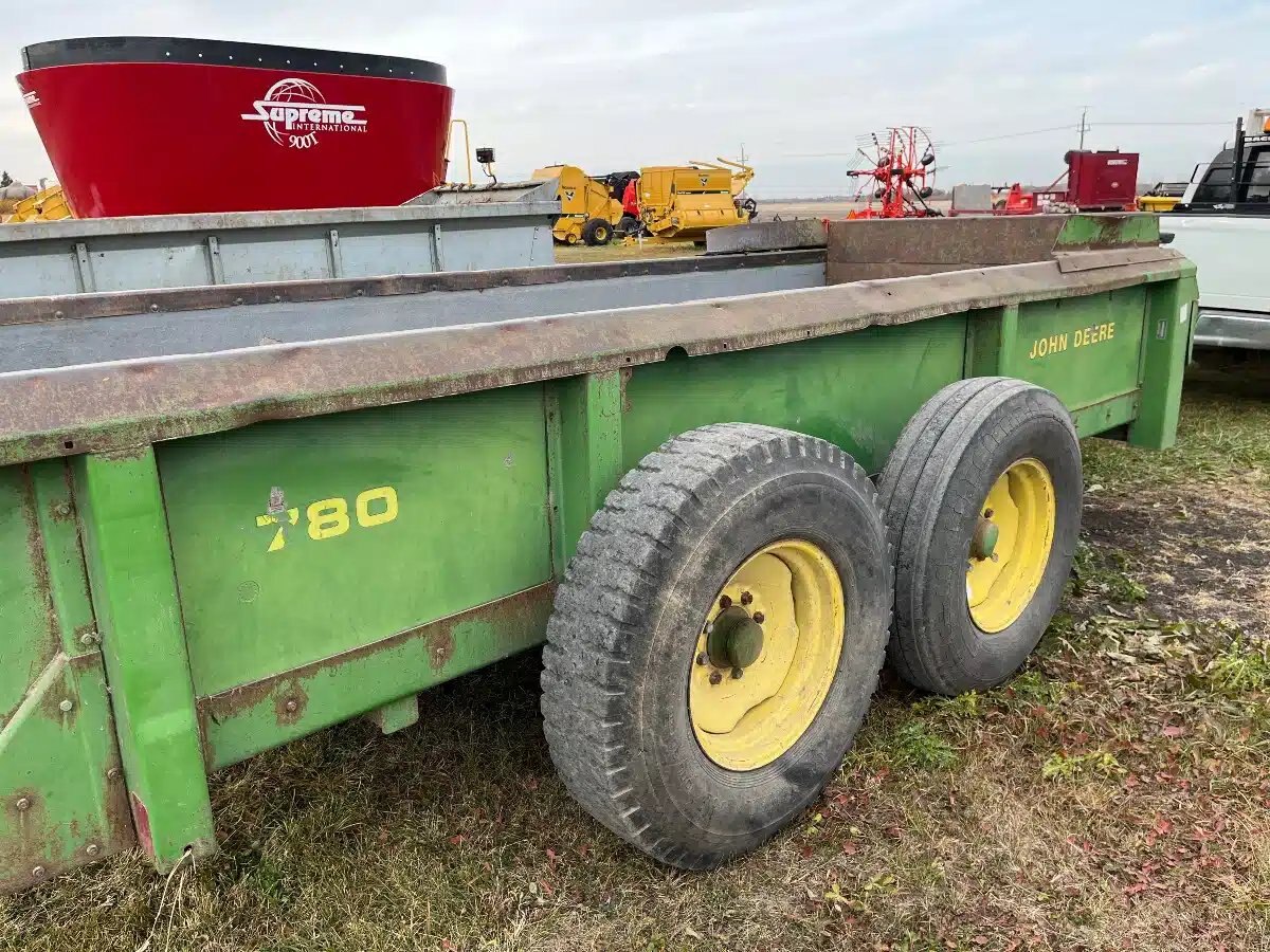 John Deere 780