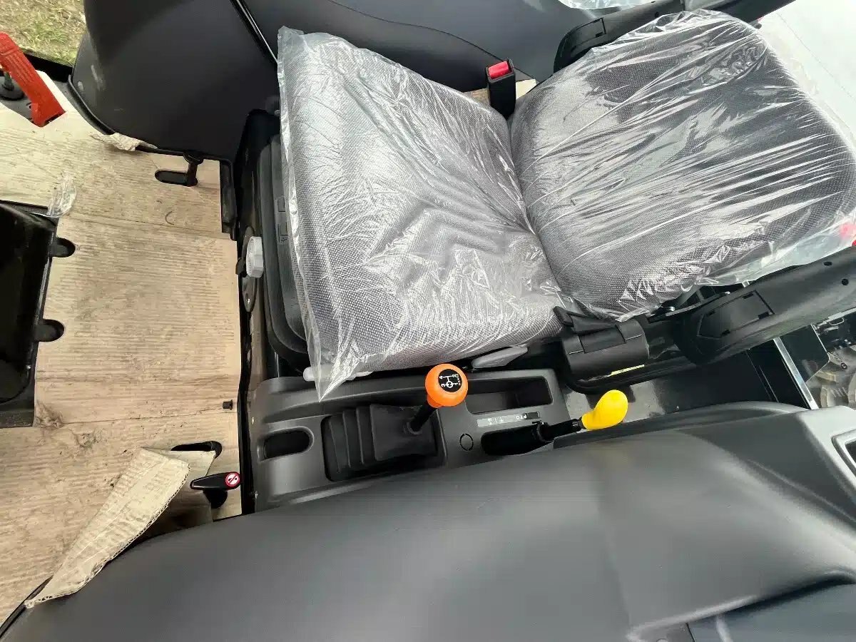 2025 LS Tractor MT342