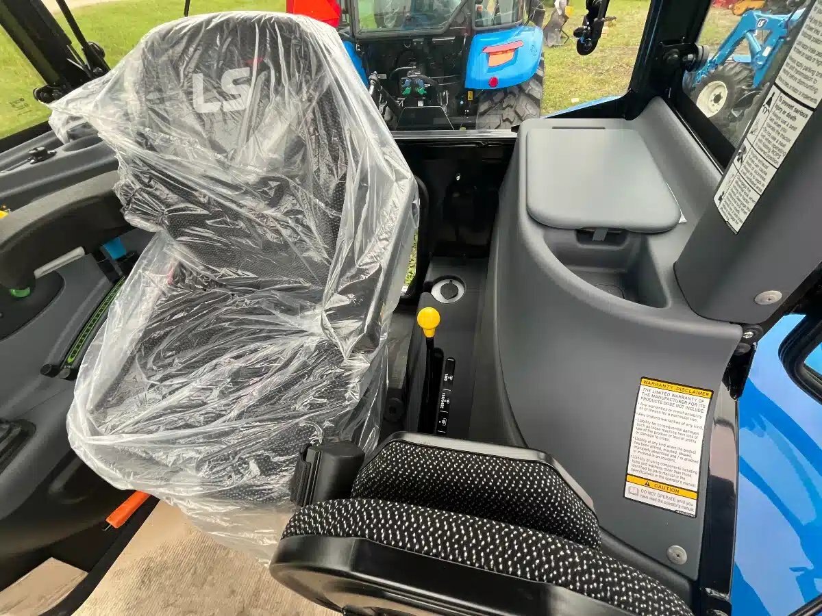 2025 LS Tractor MT774