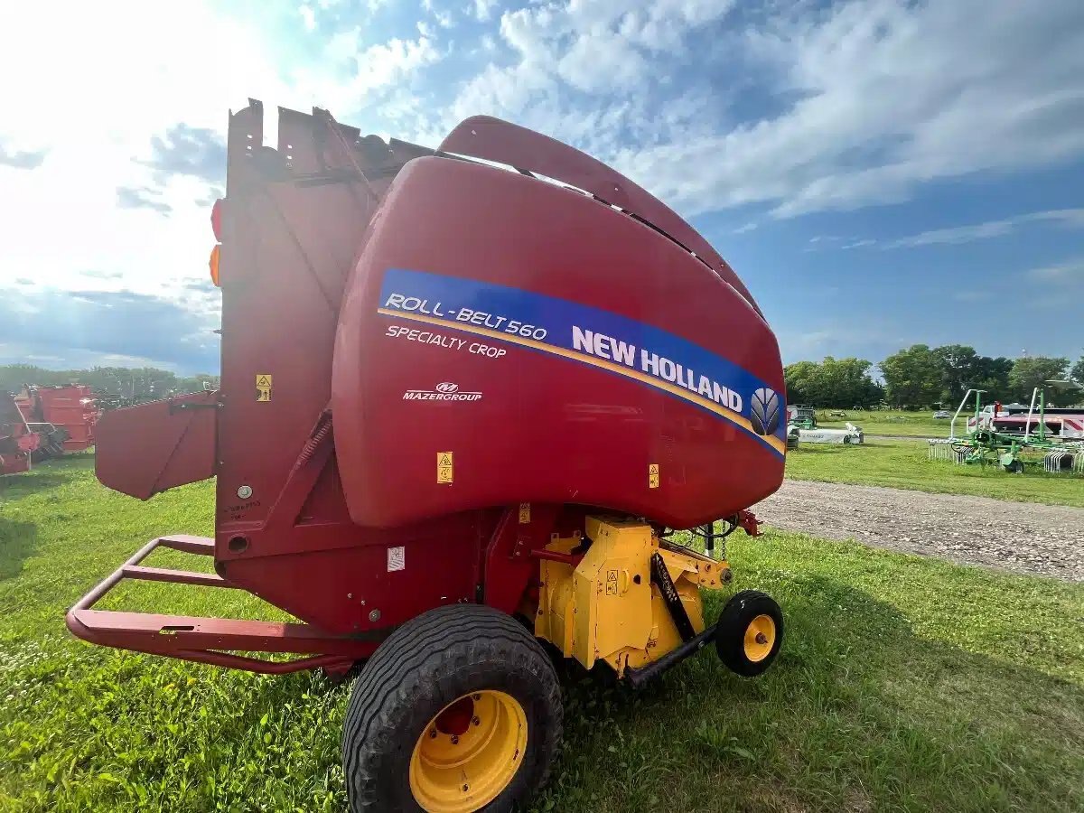 2017 New Holland ROLL BELT 560