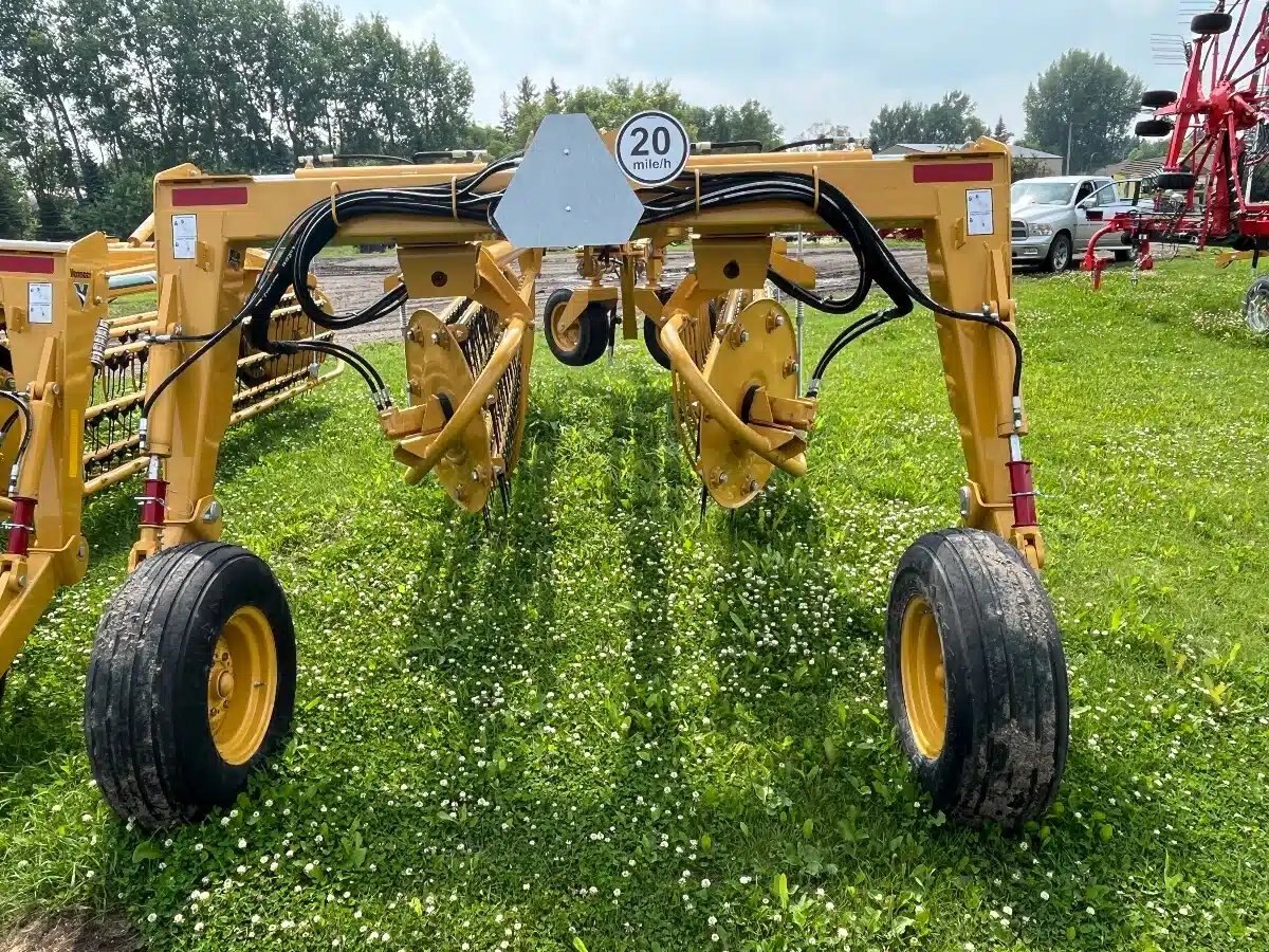 2025 Vermeer R2800