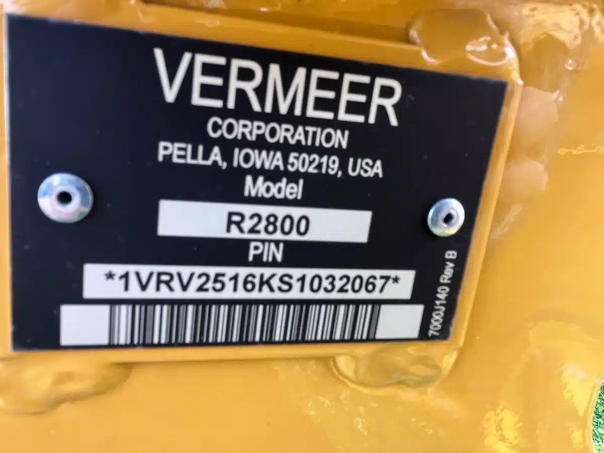 2025 Vermeer R2800