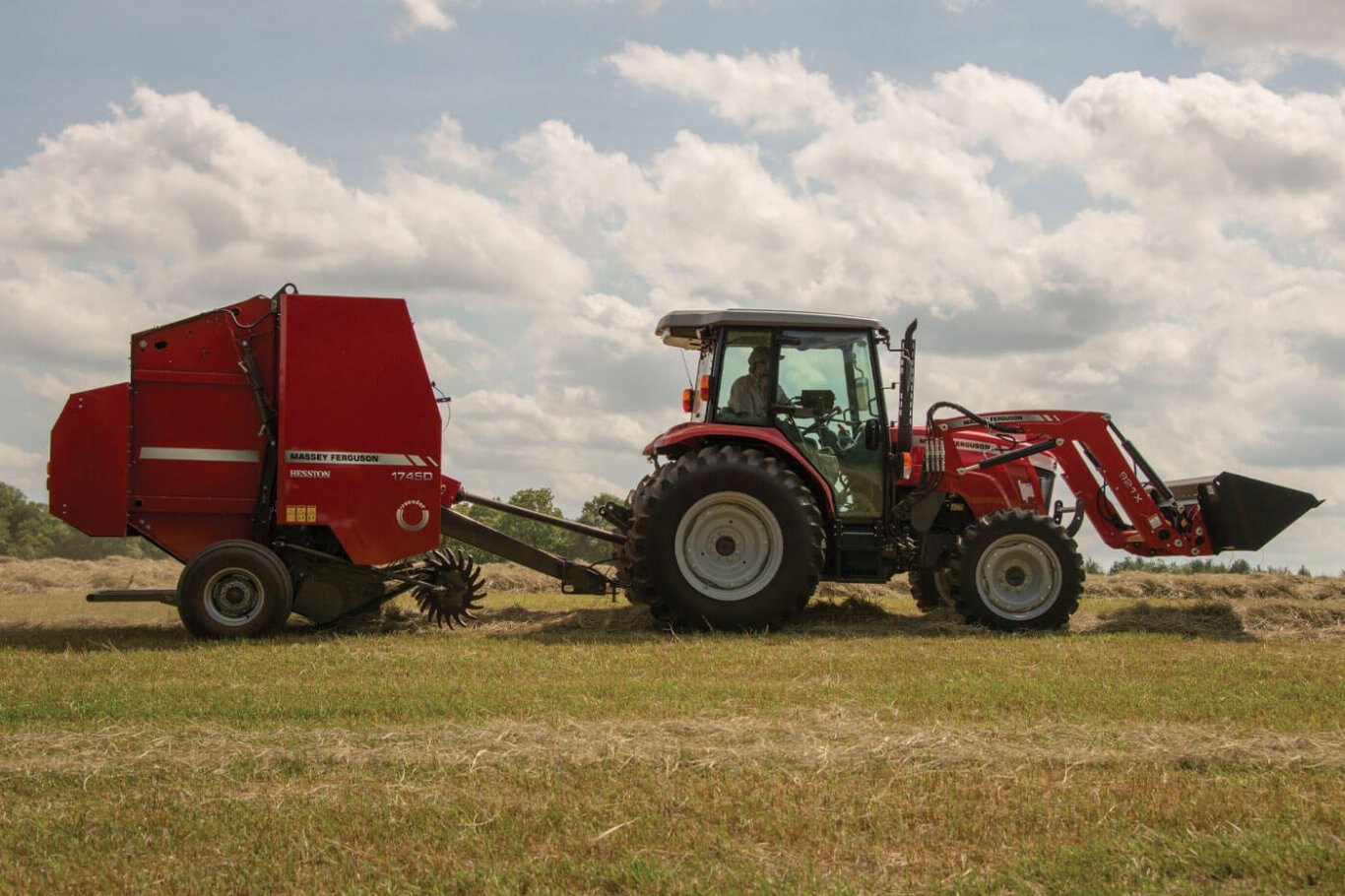 Massey Ferguson MF 1745D Economy Round Balers