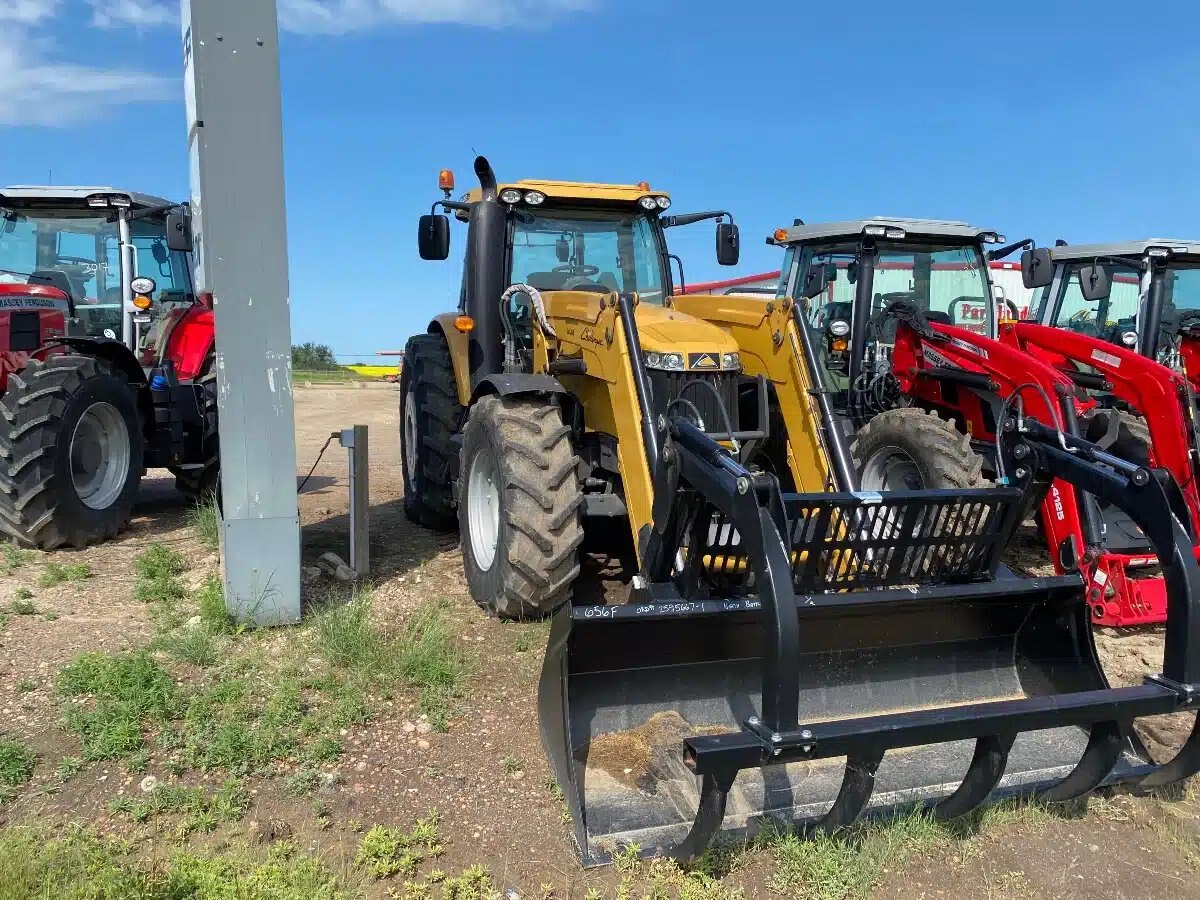 2016 Challenger MT525E