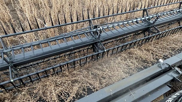 Gleaner 9330 DynaFlex Head