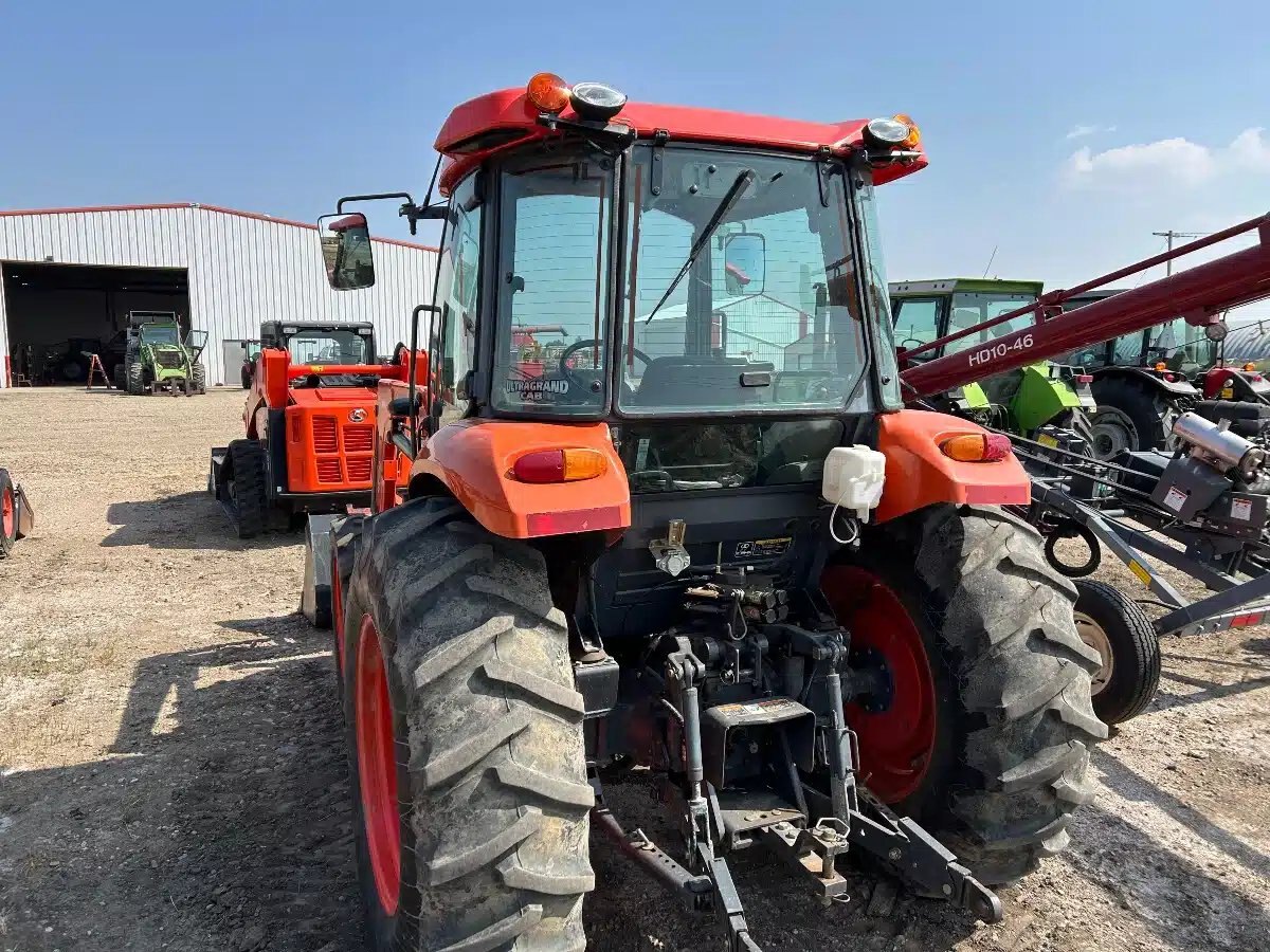 2006 Kubota M7040