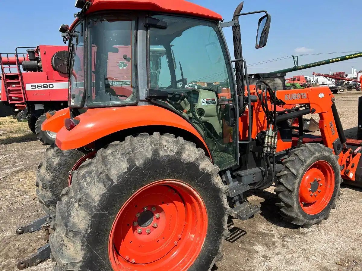 2006 Kubota M7040