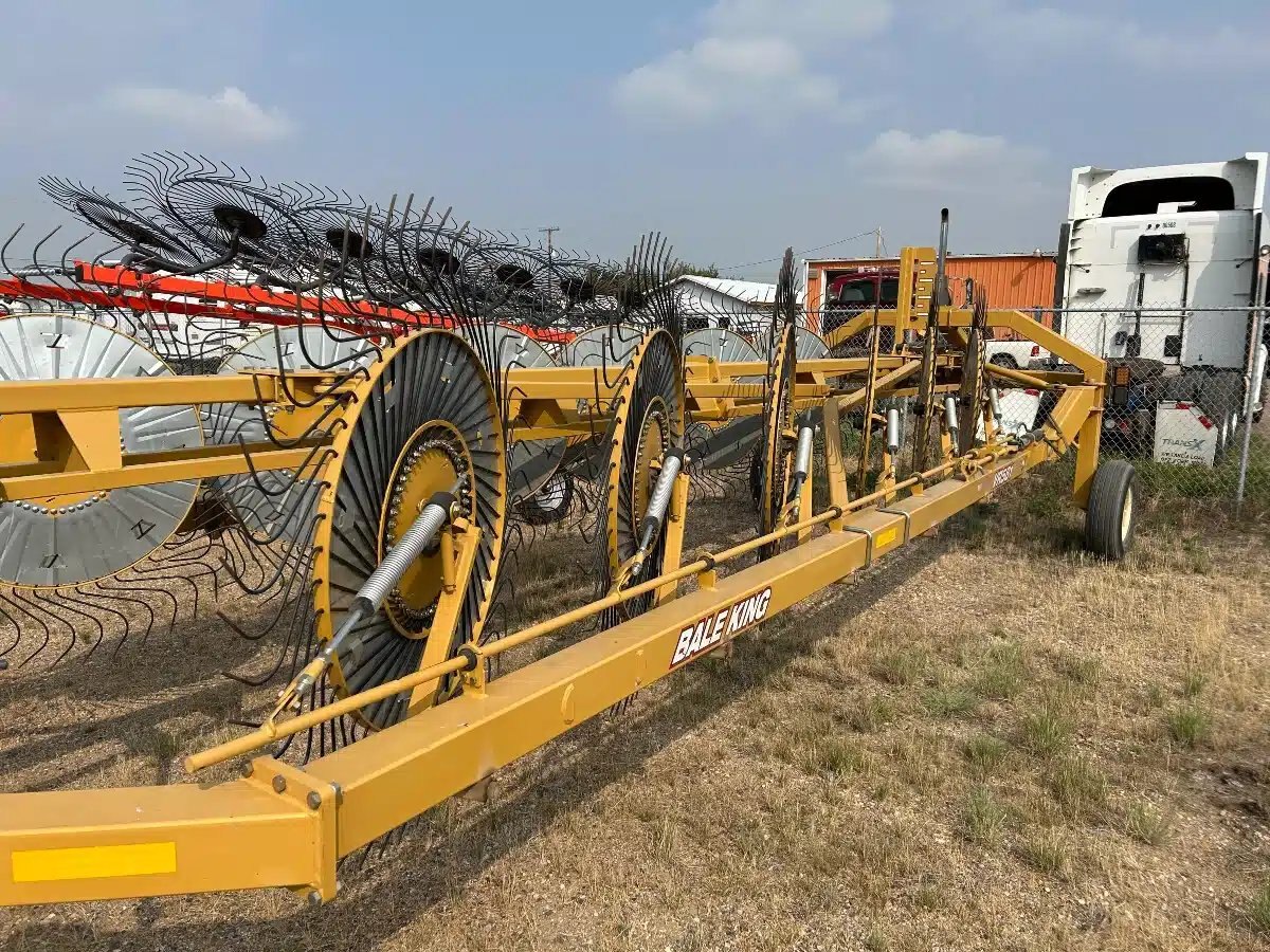 2019 Bale King VR581