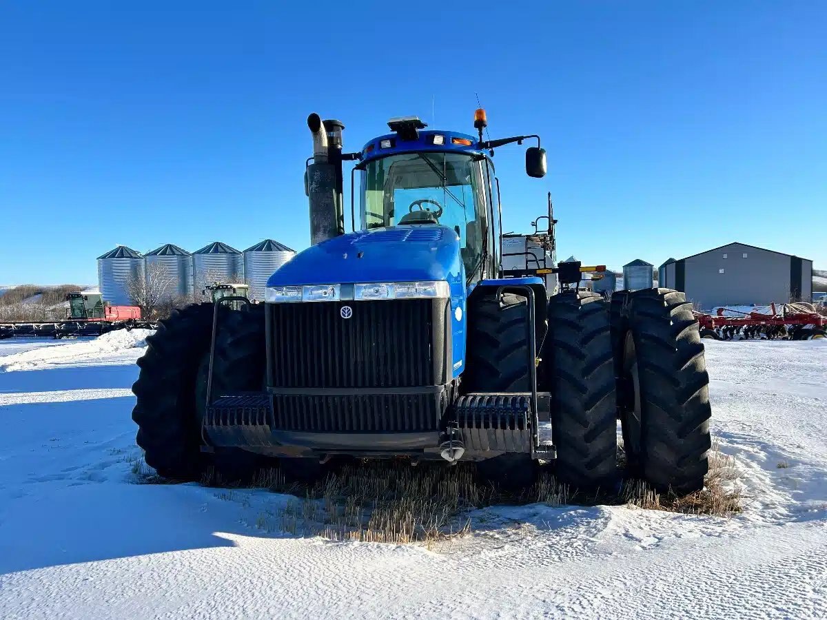 2011 New Holland T9060HD