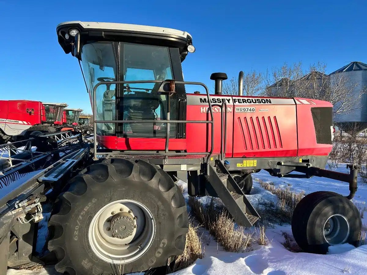 2012 Massey Ferguson WR9740