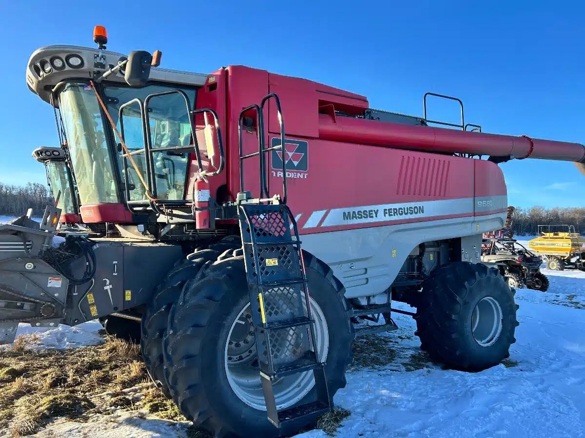 2012 Massey Ferguson 9560